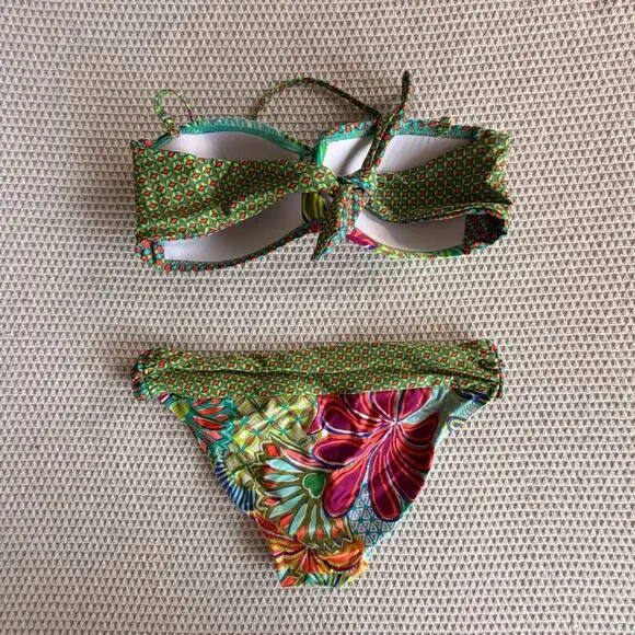 TRINA TURK ZANZIBAR BANDEAU Swimsuit Bikini SET Sz 8 Top & Sz 6 Bottom strap - Picture 7 of 10